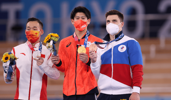 肖若腾事件反转？穿拖鞋二次上台连续犯规，按规则要再扣0.6分无缘奖牌！