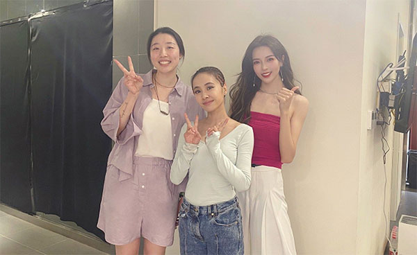 姚迪观看演唱会！与蔡依林合影互动，或携手朱婷回归中国女排