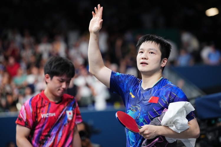 樊振东巴黎奥运男单逆转张本智和 张本社媒吐露心声