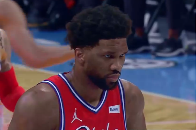 记者：恩比德今日将首发出战 哈里斯因伤继续缺阵