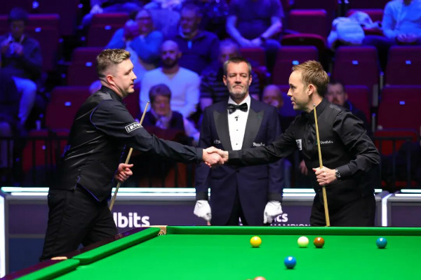 【战报】威尔逊10-4大胜卡特约战丁俊晖 小儿子患病转危为安！