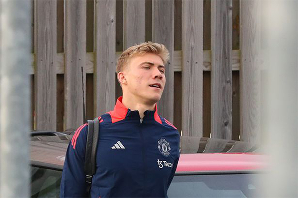 霍伊伦德随曼联出征水晶宫，有望替补复出，滕哈格看好拉什福德连续进球