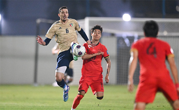国足迪拜扬威！3-1力挫西亚劲旅，半场3球+大轮换，新星闪耀