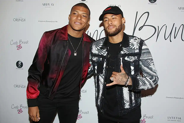 震惊！姆巴佩曾为逃单的内马尔在夜总会买单