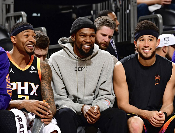 太阳惊天布局！1换3后力促巴特勒加盟，比尔雄鹿联手成可能