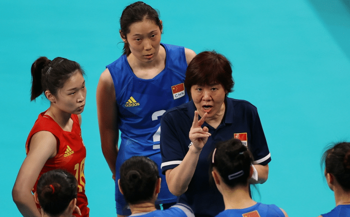 中国女排又是0-3惨败！朱婷带伤18分，无奈美国新星34分疯狂扣杀