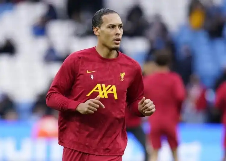 范迪克表态：续约未搁置，眼下一心扑在十场比赛