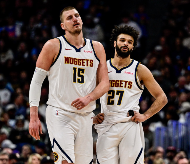 约基奇穆雷为何连缺湖勇之战？马龙情绪失控爆粗回应