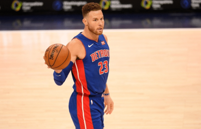 官宣！1.7亿巨星离队，33岁老将创历史纪录，1人遭联盟警告