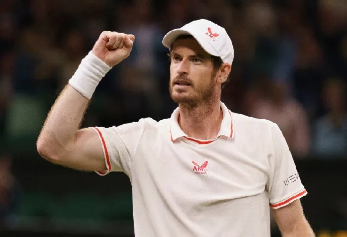 你在看我吗？穆雷凝视的那一端终点是谁？