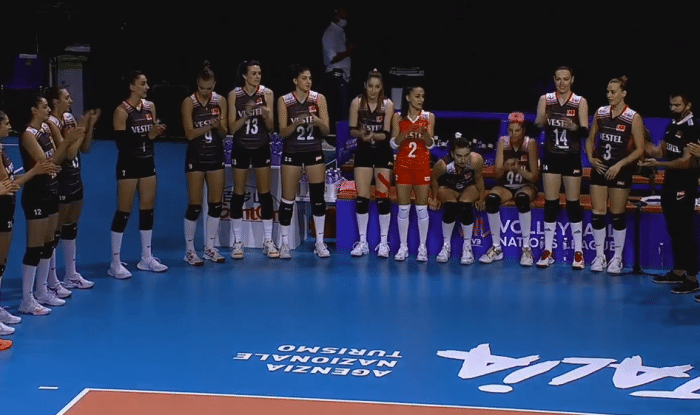 0：3！日本女排惨遭土耳其横扫，无缘奖牌获得15万美元奖金