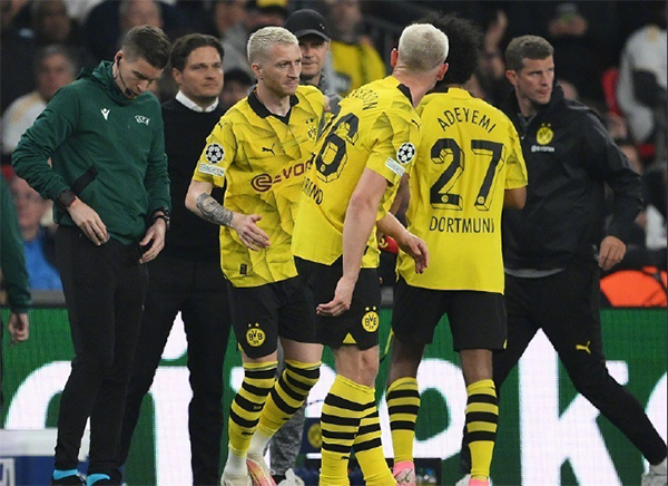 欧冠决赛多特落败 罗伊斯孤独蹲地见证皇马狂欢