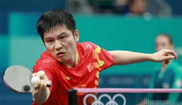勒布伦不敌樊振东，誓言冲击三四名决赛奖牌