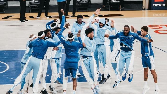 联盟第一！湖人全队皆可出战，詹皇提前4小时备战，詹眉带伤冲击5连胜