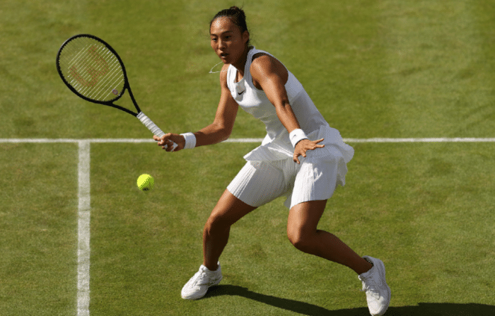 郑钦文无缘温网16强：5朵金花全遭淘汰！中国一姐双线奏凯