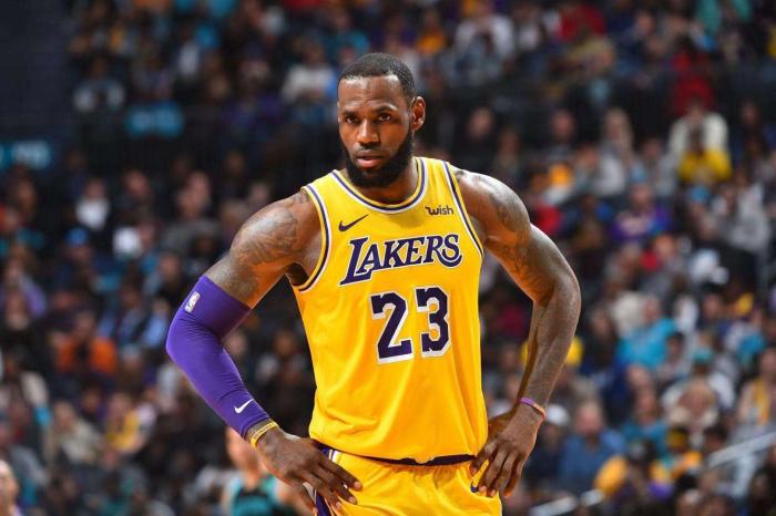 只差2次！詹姆斯将超越乔丹所创壮举，升至历史第一