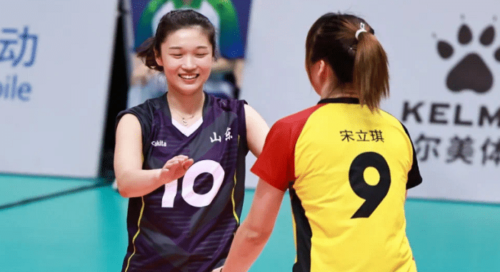 白热化！女排四强竞争惨烈，上海危险，王梦洁率队连胜逆袭