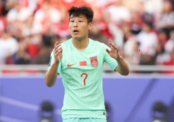 国足名单出炉，吴曦无缘，三大主力落选，两人回归惊喜，武磊或弃用