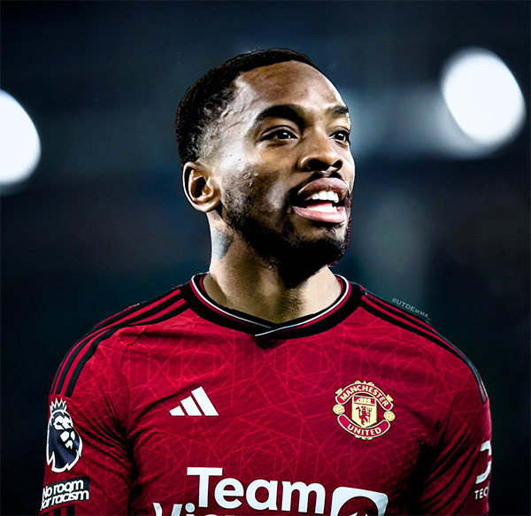 拉爵今夏欲为曼联签一强人，接班马夏尔9号！钦点其是低配版凯恩