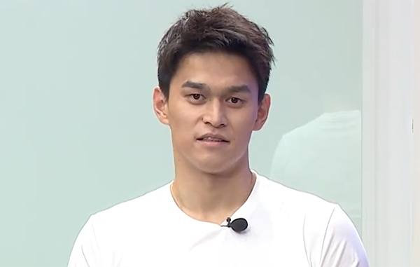 不会退役！孙杨再度表态，明年解禁后复出，爱人张豆豆力挺