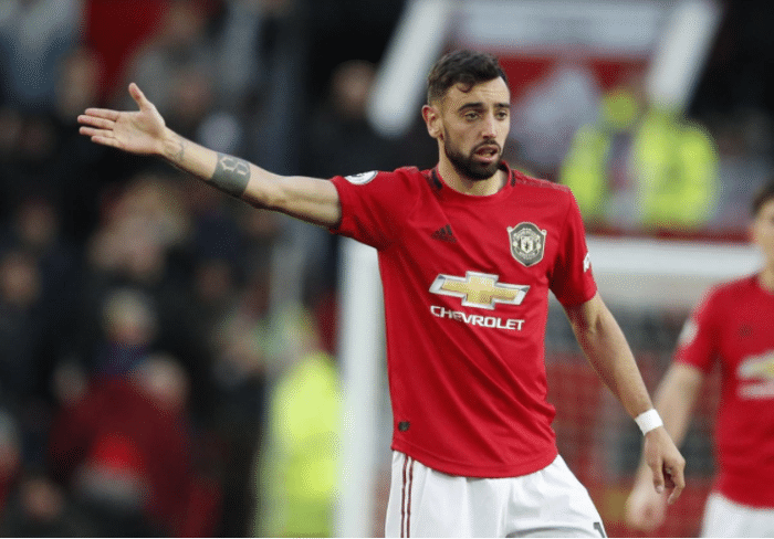 曼联球迷开心吗？曼联正寻找新的球衣赞助商，年赞助费约7000万！