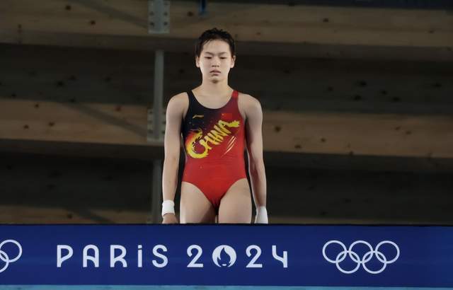 巴黎奥运女子10米台决赛：全红婵陈芋汐谁能登顶？