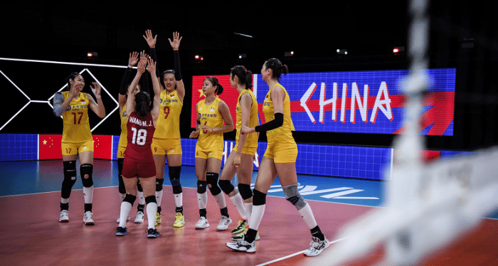 7连胜收官！中国女排3-0送美国队首败，终结对手14连胜纪录