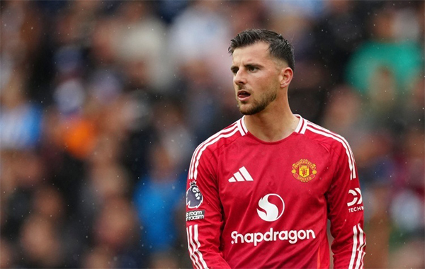 曼联最水7号成负担：6420万欧引援仅出战23场 如今又因伤缺阵4 - 5 周