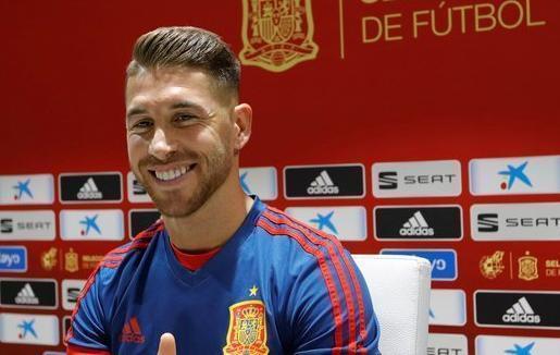 四台：拉莫斯将缺阵1个月，无缘战利物浦和巴萨