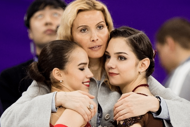 俄罗斯5大花滑美女聚首！冰演阵容碾压世锦赛，争议教练太强了