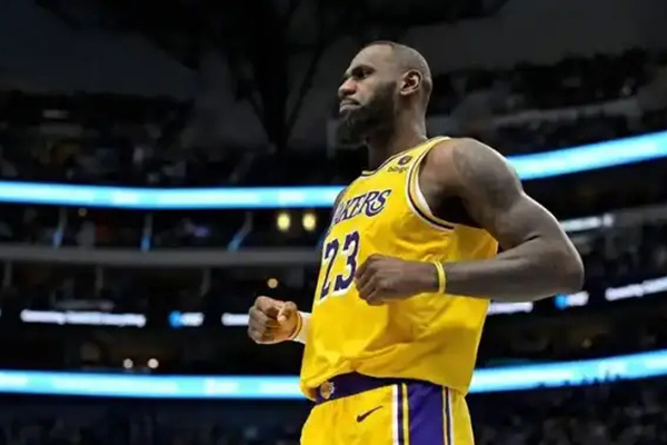 湖人酝酿震撼交易：詹姆斯或换英格拉姆