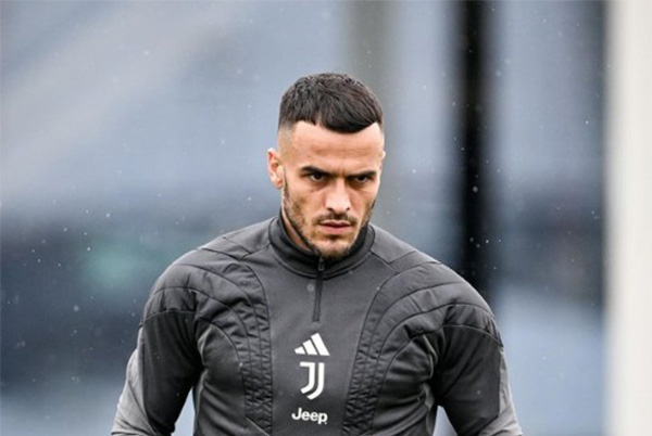 重磅转会！罗马诺：科斯蒂奇租借加盟费内巴切，买断条款成关键