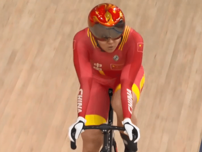 中国队第28金！自行车钟天使鲍珊菊夺冠，比赛中曾打破世界纪录