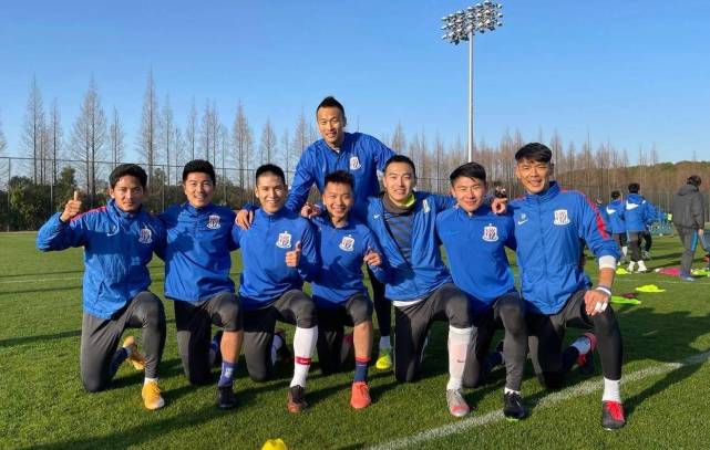 卡帅爱将现身申花冬训！7年仅为恒大踢14场，曾因互殴队友禁赛10个月