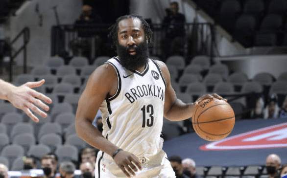 冲击篮网+个人纪录！哈登半场10次助攻，将布朗和赵四喂成全明星