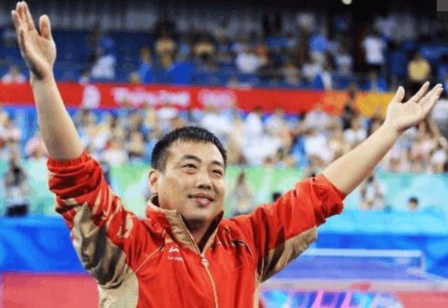 离开八一队，一度经商，自主择业的刘国梁每年的退休金有多少？