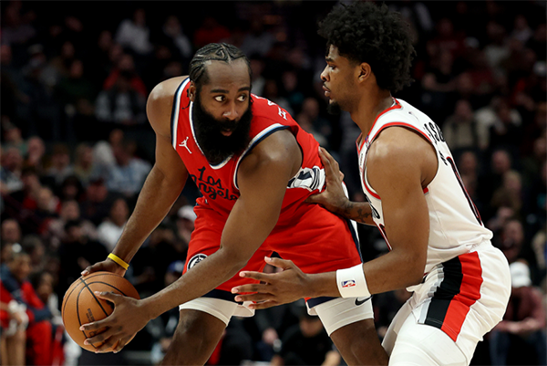 快船连赢两场轰下88分！哈登率队走出困境，客场败绩终成历史