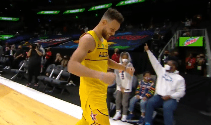 詹库生涯首次连线，哈登拉文上演高难度空接，大帝讽刺比赛太糟糕