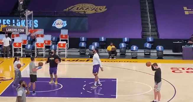 利好！曝湖人希望浓眉哥两周内回归，已进行赛前定点投篮训练