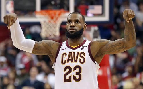 季后赛防守詹姆斯是什么感受？痛并幸福，多人获一夜暴富机会