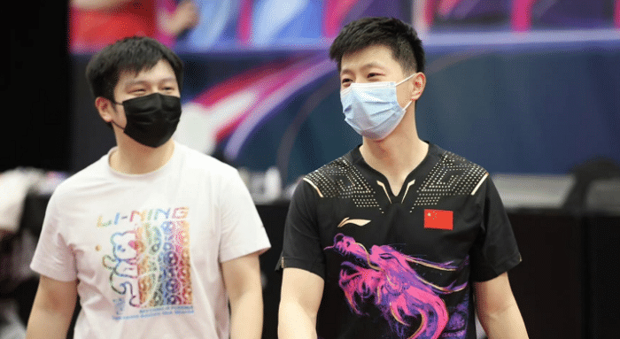 龙胖大战！马龙樊振东巅峰对决，小胖以逸待劳，龙队直呼没压力