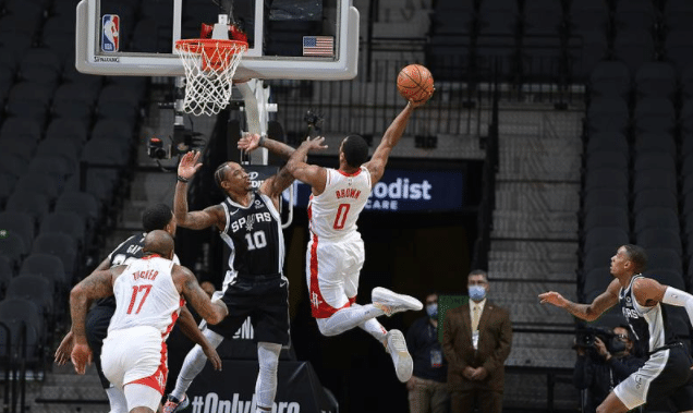 西部大乱斗！1个胜差囊括8支球队，勇士马刺翻车彻底搅乱格局