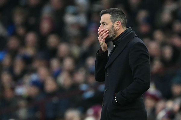 5连败！莱斯特城深陷泥沼，范尼何时能扭转乾坤