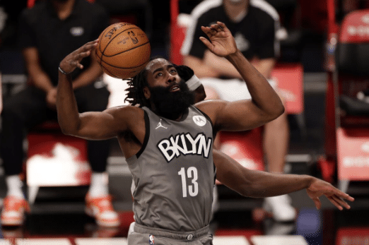 场均25+11，现在的哈登排名NBA两双榜多少位呢？