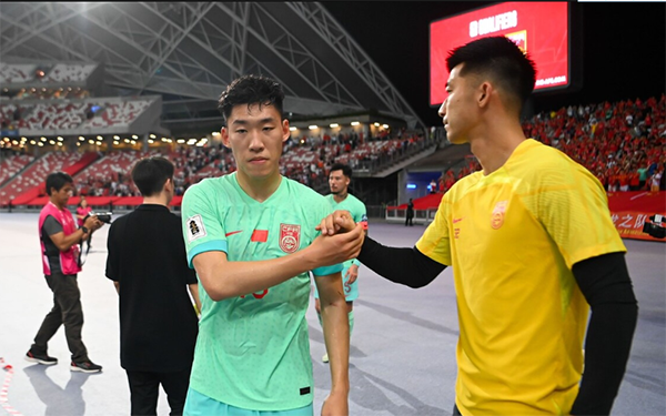 中国队新阵发威！1-0击败泰国队晋级，四大归化联手建功