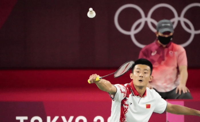 双龙会！羽球上演巅峰对决，谌龙或复制林丹神迹，力争卫冕金牌