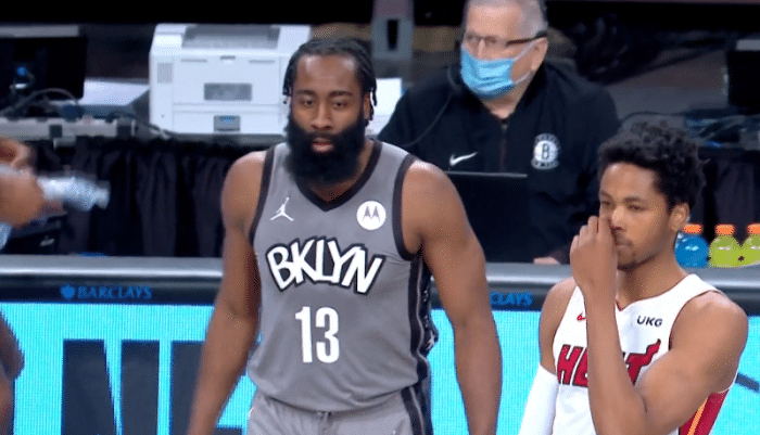 14投3中！篮网三巨头状态糟糕，全队单节15分，哈登1分0助又不攻