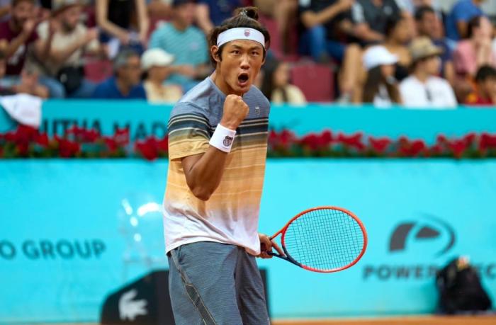 张之臻进8强再造5大纪录！排名创新高，半决赛有戏：黑马已扫掉梅总