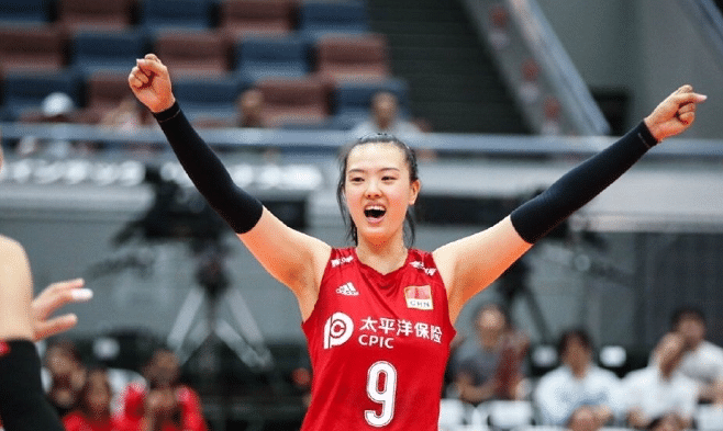 张常宁担任队长的20天！37分36分创纪录，质疑声中爆发坐稳主力