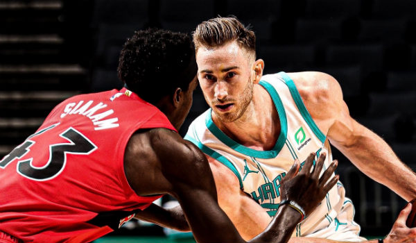 官宣：海沃德遭遇右手第五掌骨撕脱性骨折